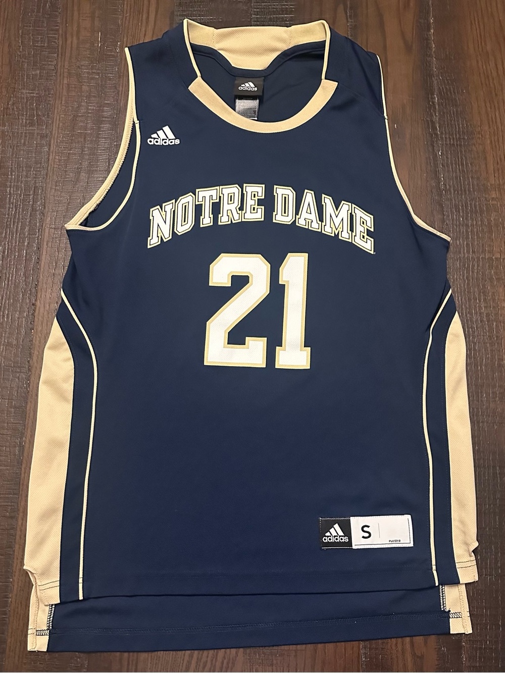 Adidas Men’s Notre Dame Fighting Irish Basketball Jersey Size Small - Authentic